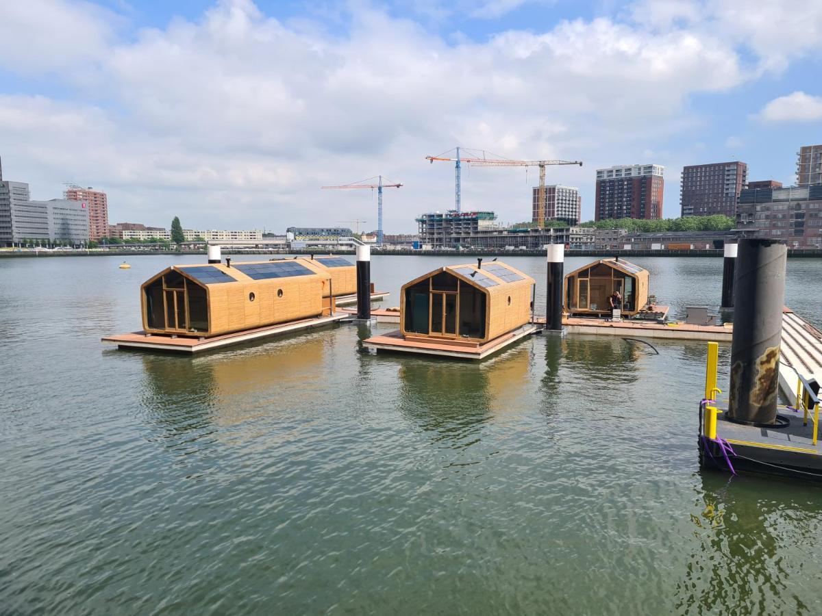 Holiday Home Wikkelboat Nr At Floating Rotterdam Rijnhaven Rotterdam